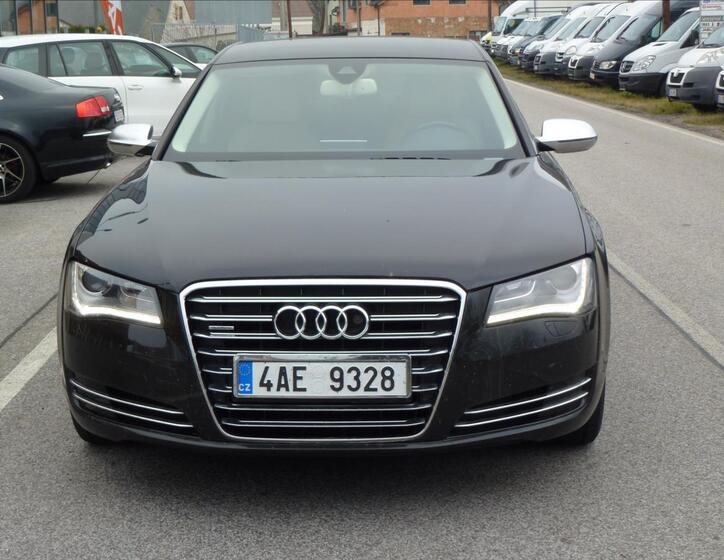 Audi A8 2