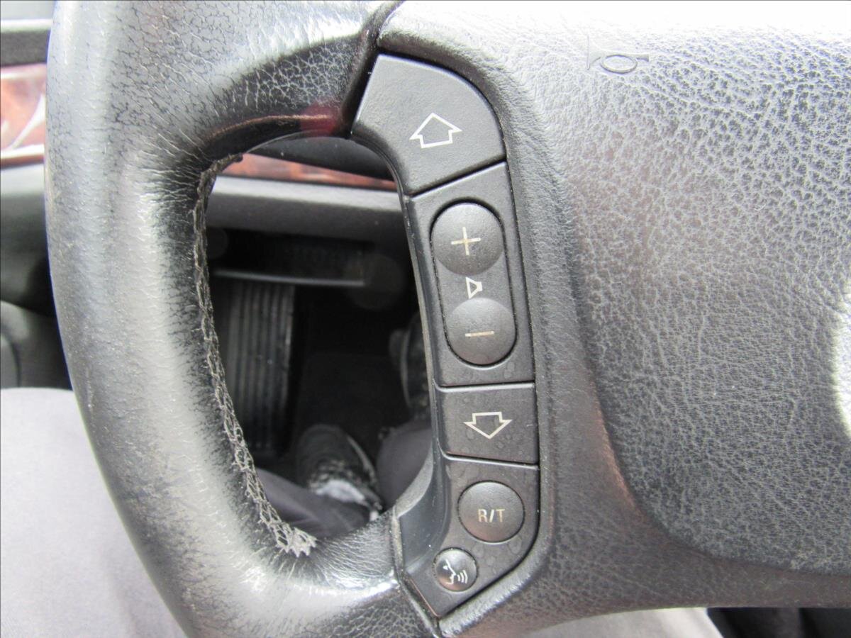 BMW Řada 5 Sedan / Limuzína 2,5 l 141 kw