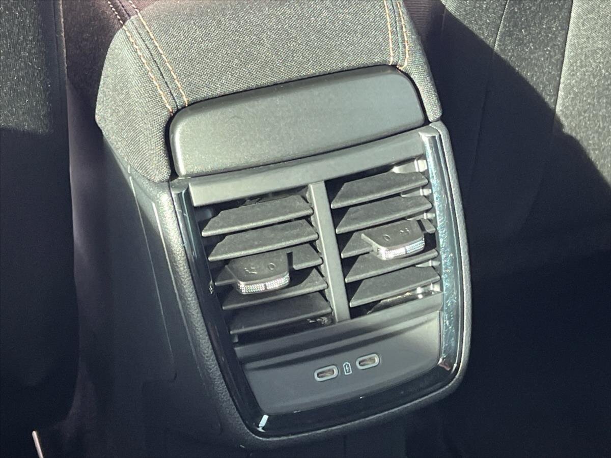 Škoda Scala Hatchback 1,5 l 110 kw