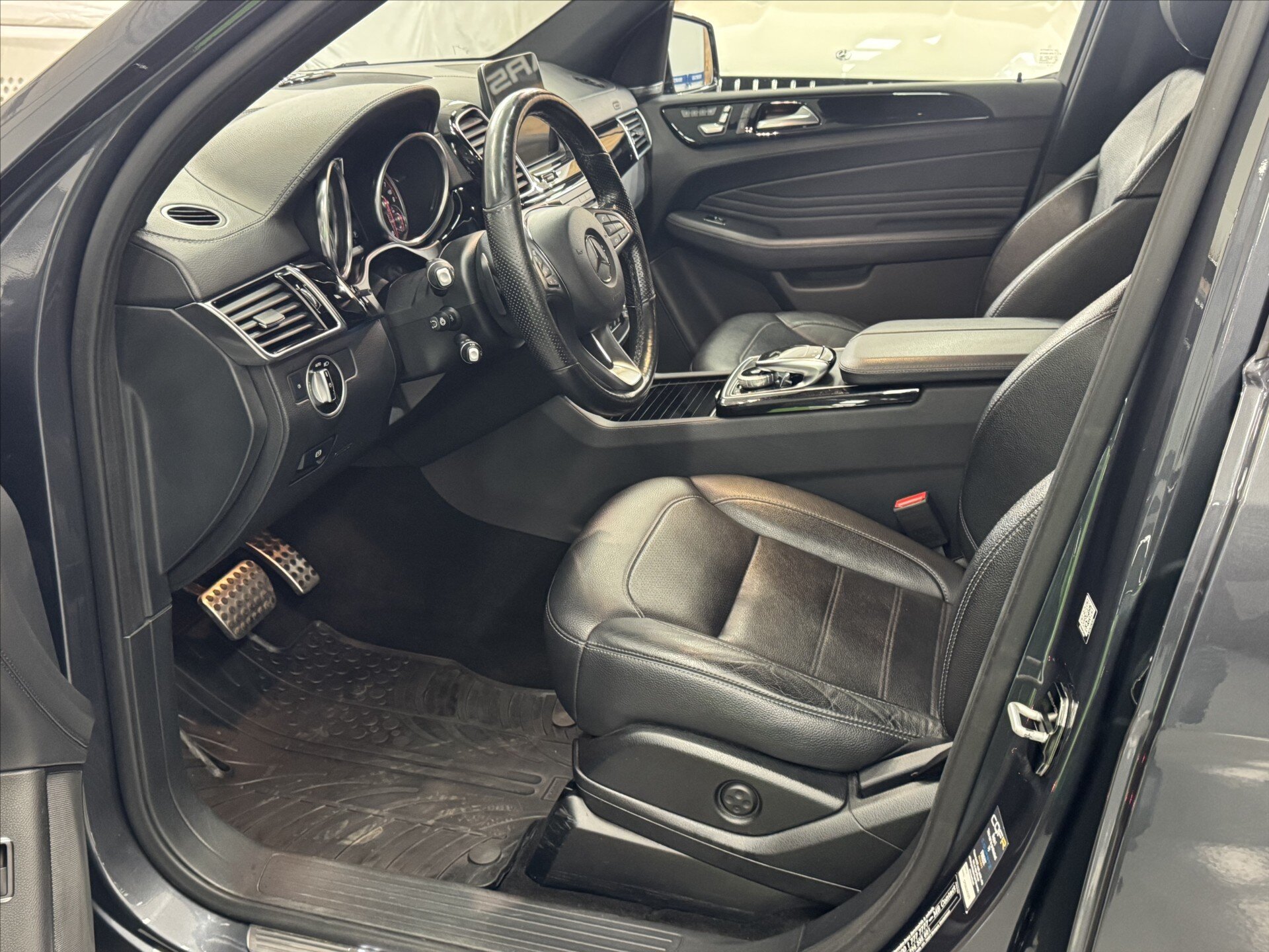 Mercedes-Benz GLE SUV 3,0 l 270 kw