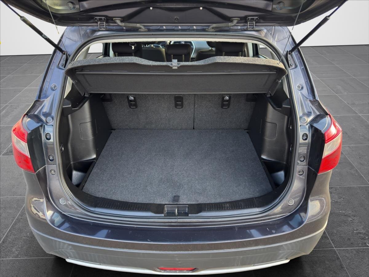 Suzuki SX4 S-Cross SUV / Terénní 1,6 l 88 kw
