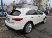 Infiniti FX30 6