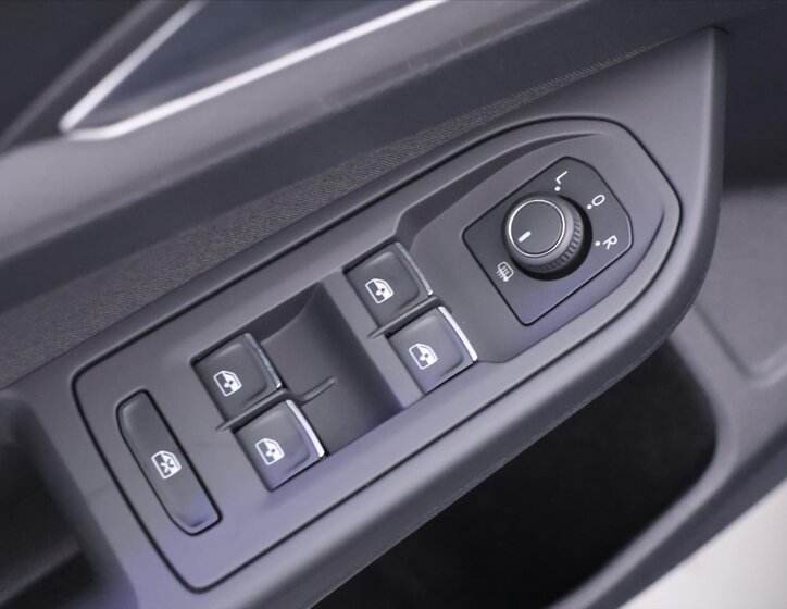 Volkswagen Golf Kombi 1,5 l 96 kw