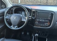 Mitsubishi Outlander SUV / Terénní 2,3 l 110 kw