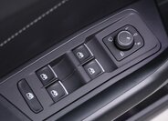 Volkswagen T-Roc SUV / Terénní 2,0 l 110 kw