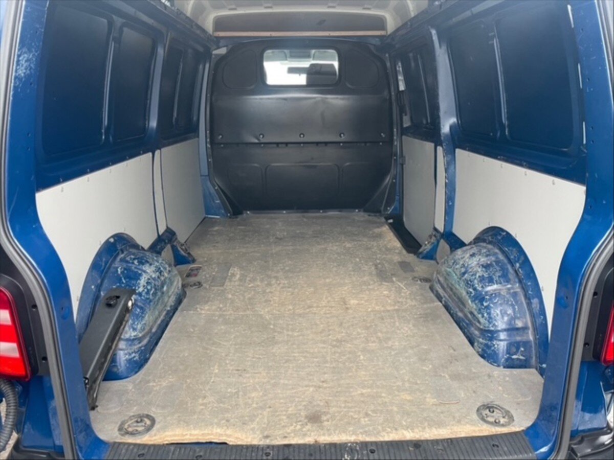 Volkswagen Transporter Skříň 2,0 l 62 kw
