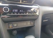 Toyota Yaris Cross 15