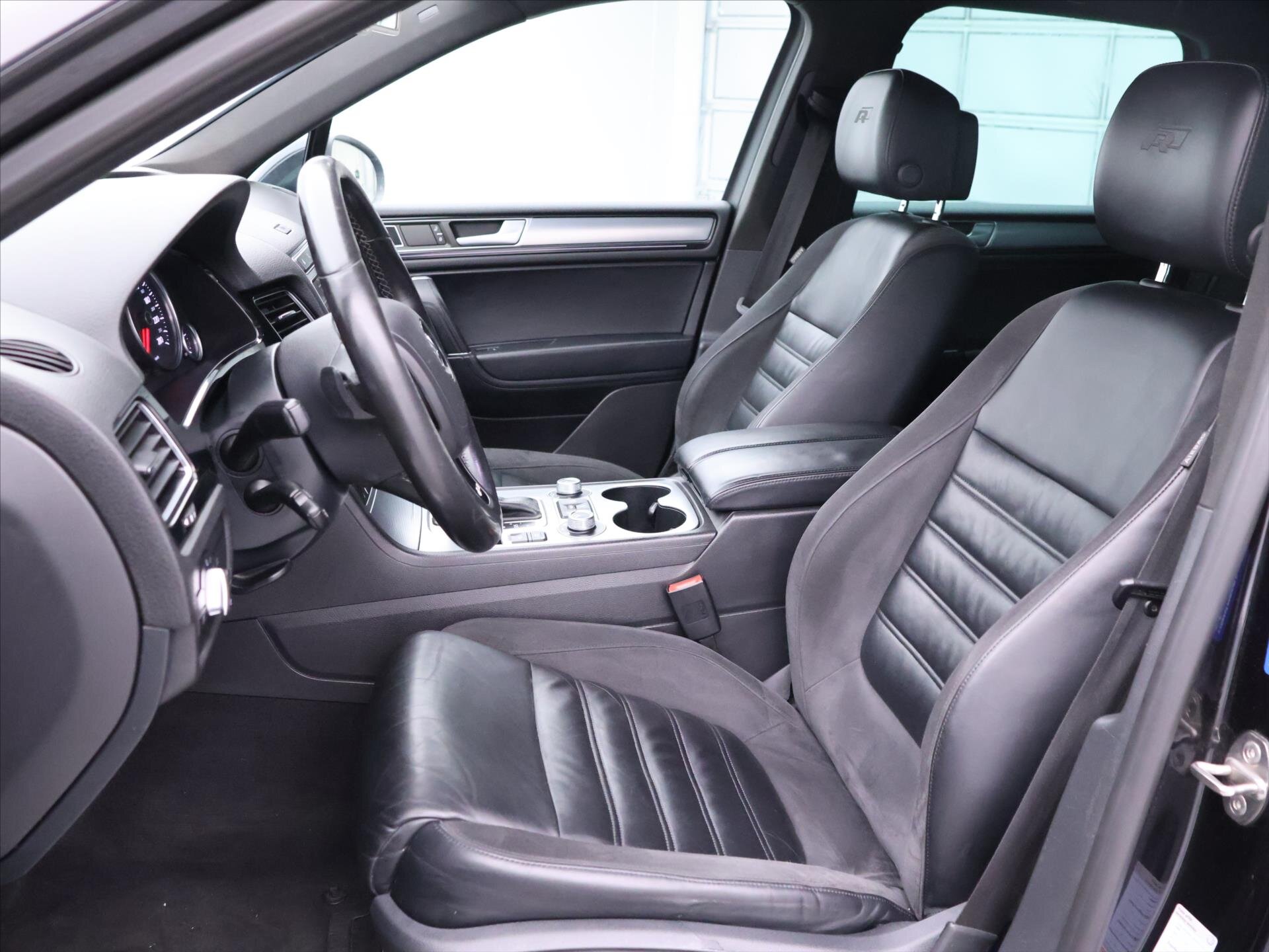 Volkswagen Touareg SUV / Terénní 3,0 l 193 kw