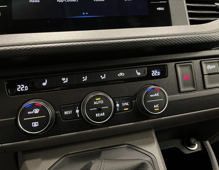 Volkswagen Caravelle Kombi 2,0 l 110 kw