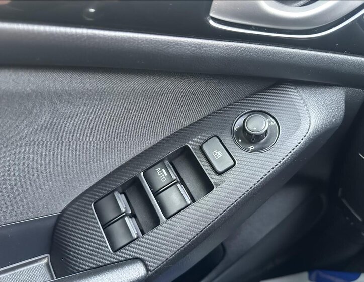 Mazda 3 Hatchback 2,0 l 121 kw