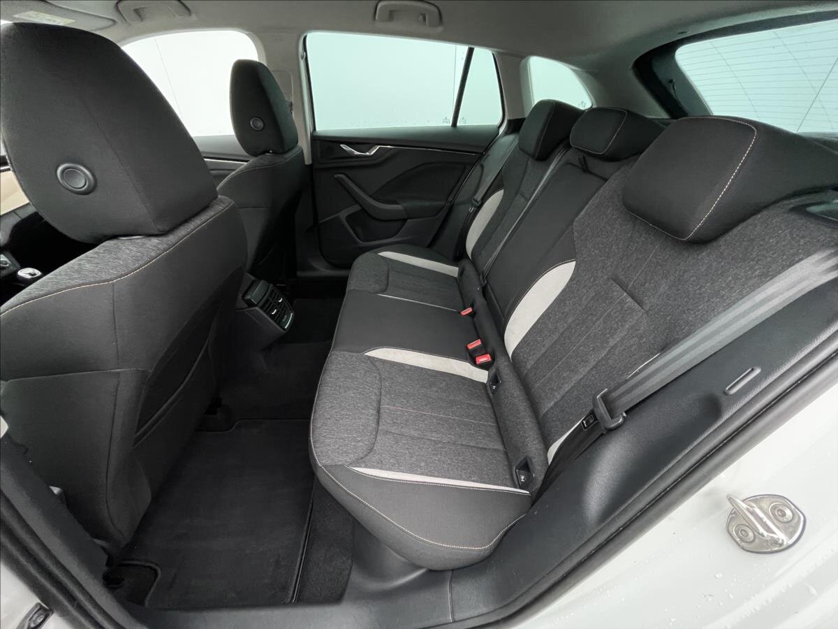 Škoda Scala Hatchback 999,0 81 kw