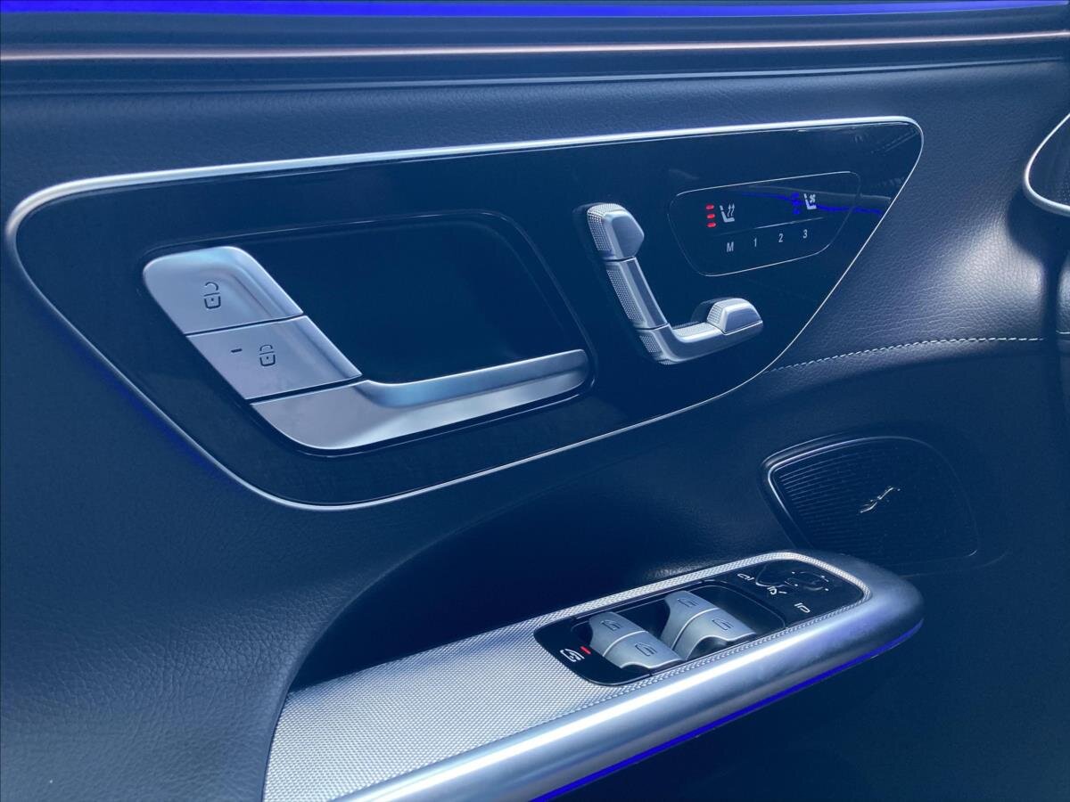 Mercedes-Benz EQE SUV / Terénní 0,0 215 kw