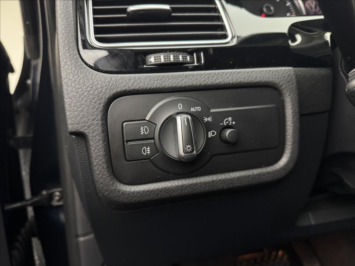 Volkswagen Touareg SUV / Terénní 3,0 l 193 kw