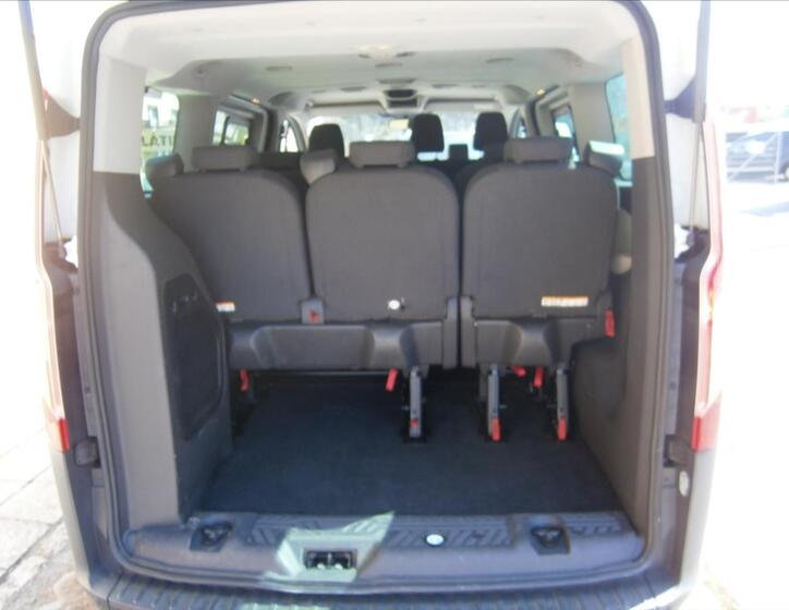 Ford Tourneo Custom 7