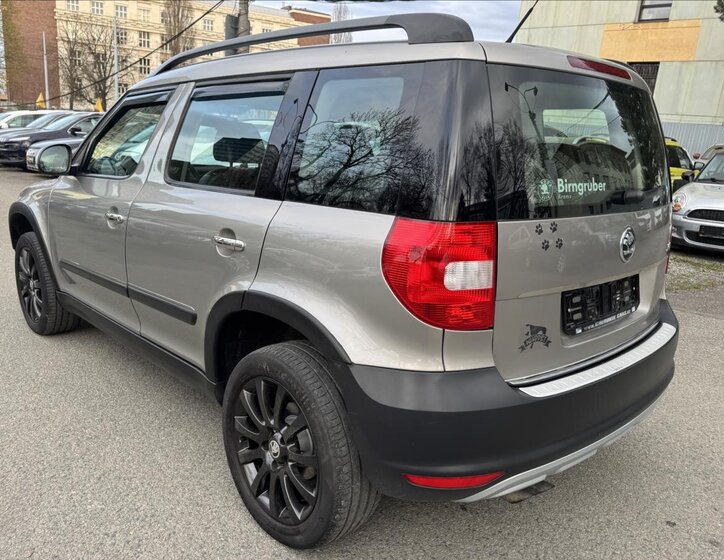 Škoda Yeti SUV / Terénní 1,2 l 77 kw
