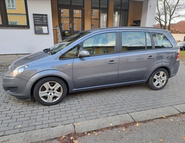 Opel Zafira MPV 1,9 l 88 kw