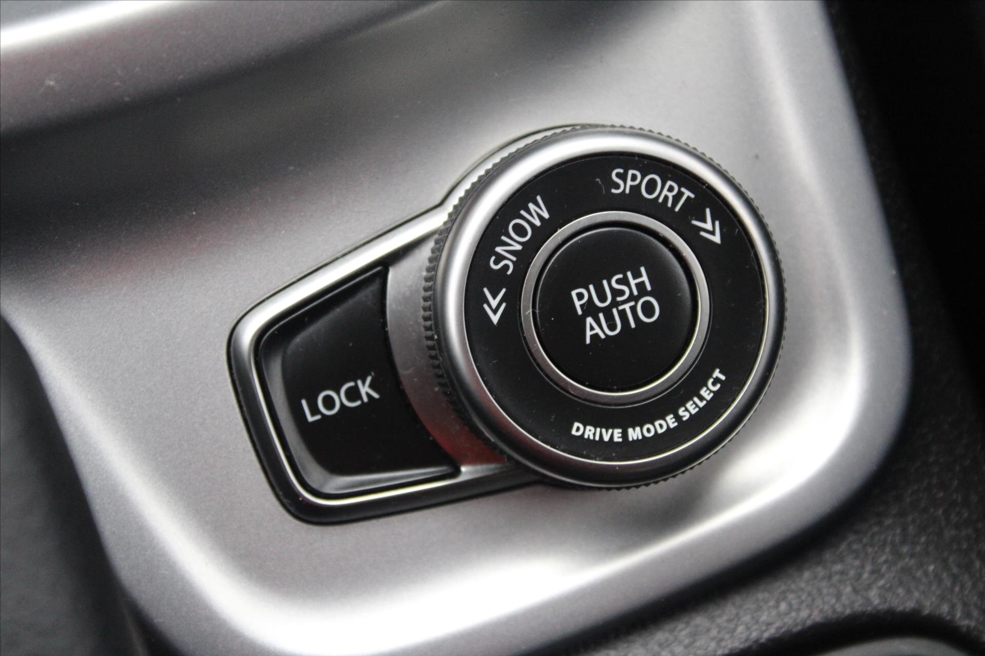 Suzuki Vitara SUV 1,4 l 103 kw