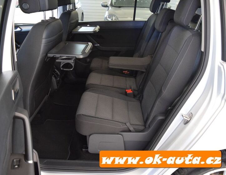 Volkswagen Touran 14