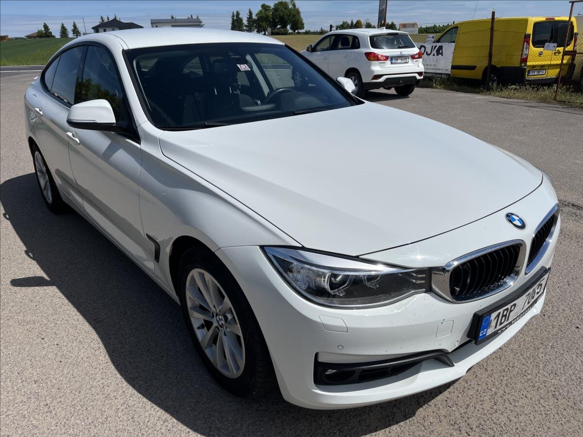 BMW Řada 3 Sedan / Limuzína 2,0 l 135 kw