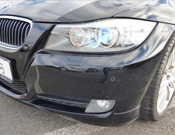 BMW Řada 3 Kombi 3,0 l 180 kw