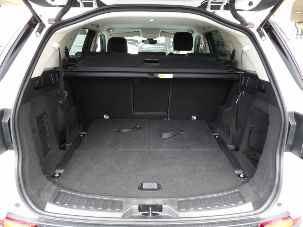 Land Rover Discovery Sport SUV / Terénní 2,0 l 110 kw
