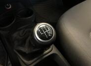 Volkswagen New Beetle 15