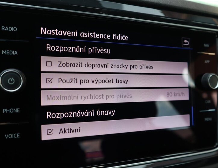 Volkswagen T-Roc CUV 1,5 l 110 kw