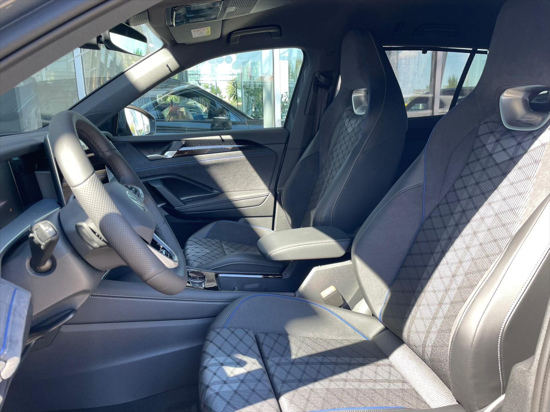 Volkswagen Tayron SUV / Terénní 1,5 l 150 kw