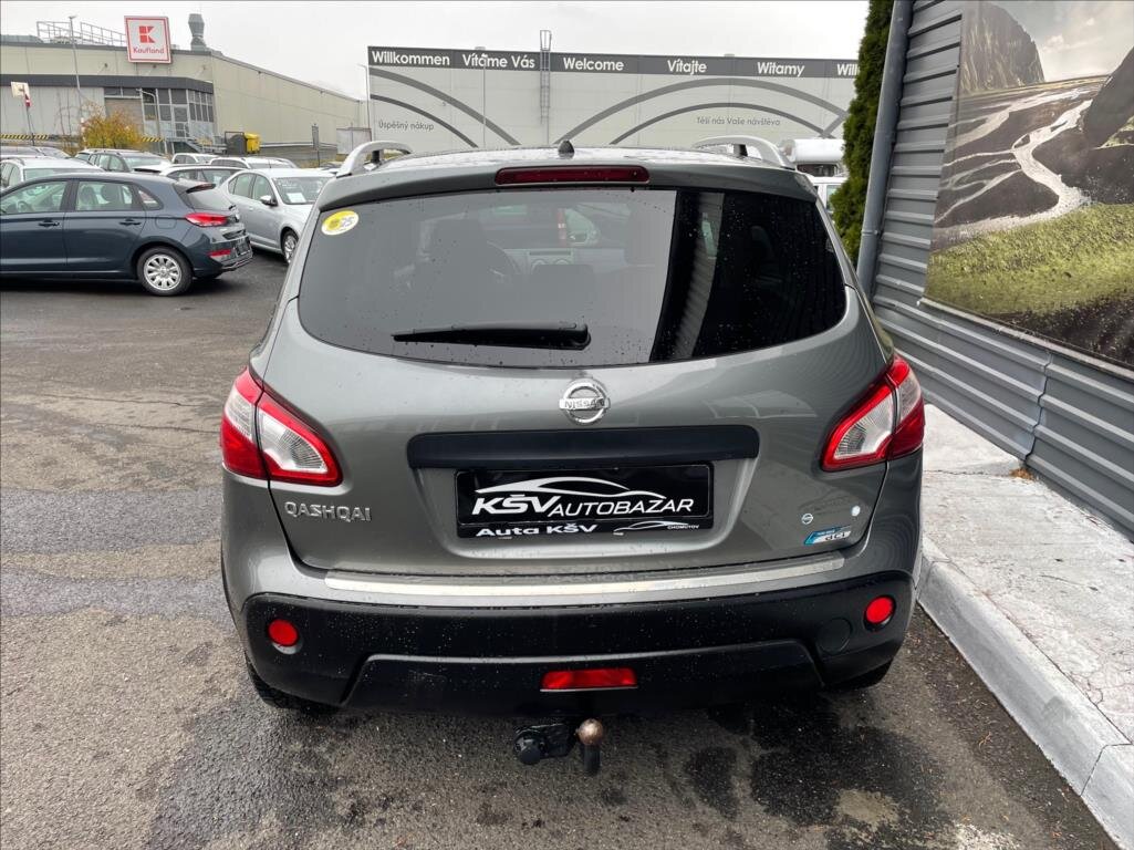 Nissan Qashqai SUV 1,5 l 81 kw