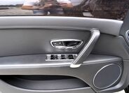 Bentley Flying Spur 17