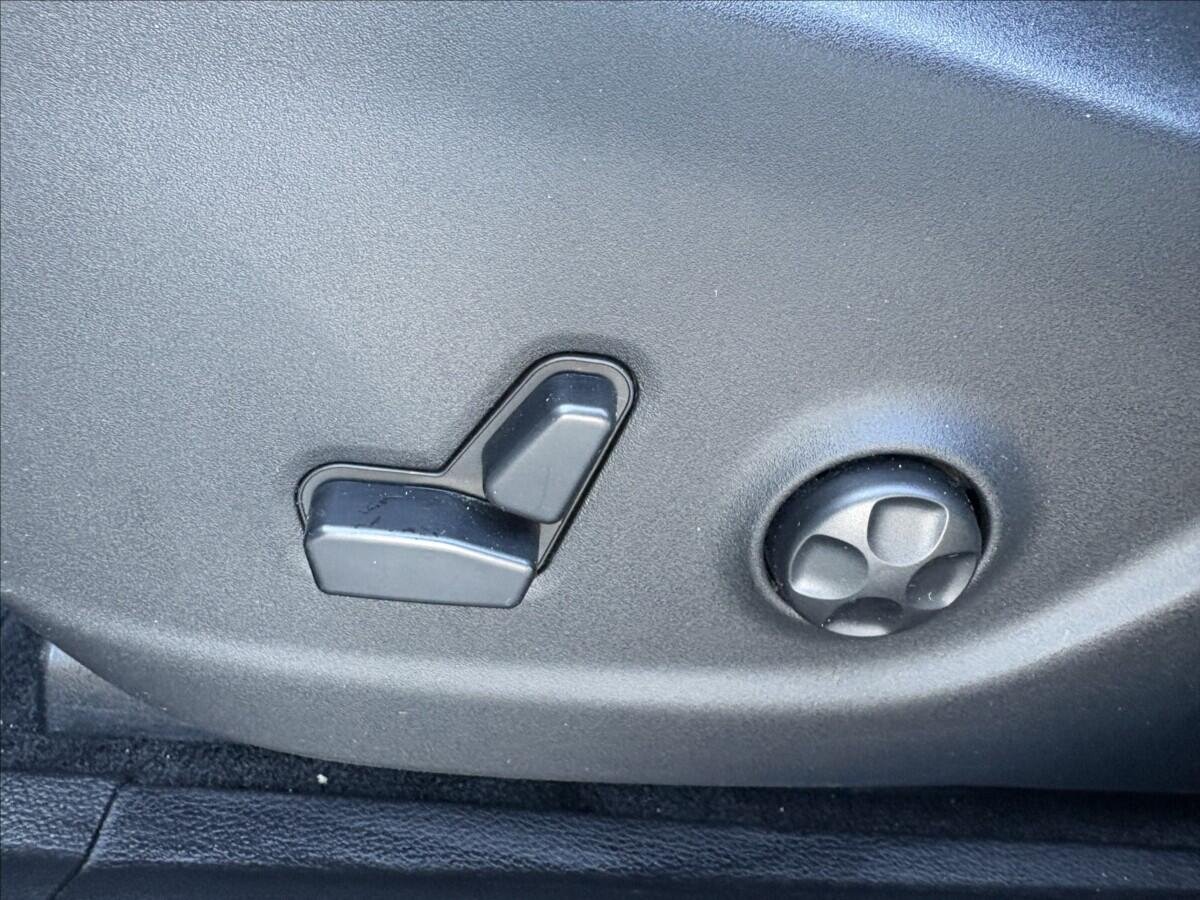 Jeep Cherokee SUV 2,0 l 103 kw