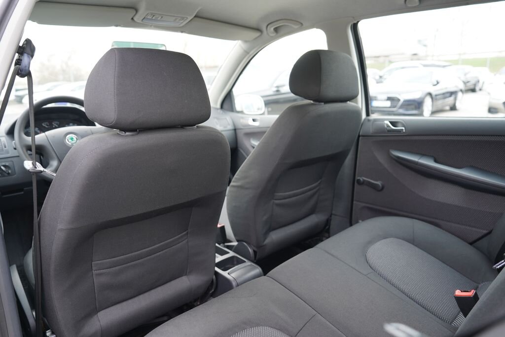 Škoda Fabia Sedan / Limuzína 1,2 l 47 kw