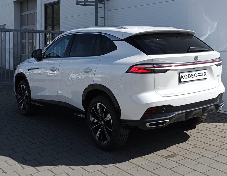 MG HS SUV / Terénní 1,5 l 125 kw