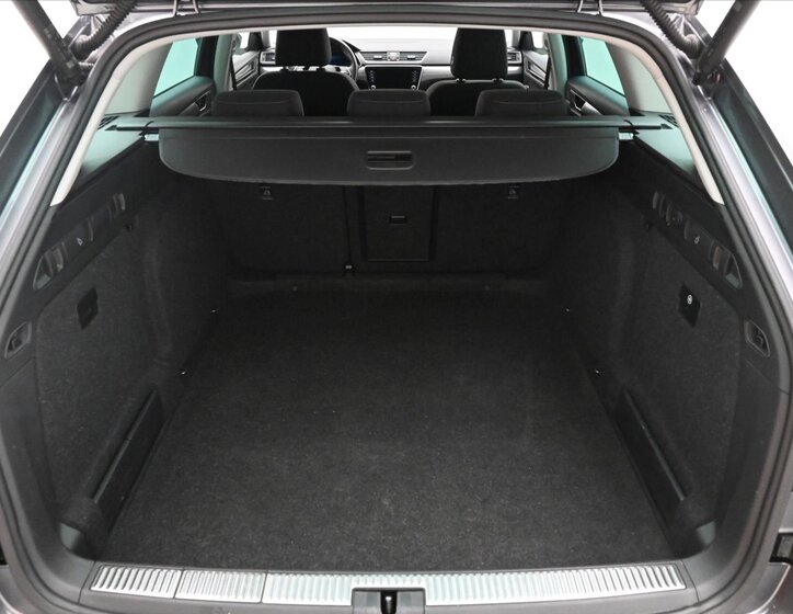 Škoda Superb Kombi 2,0 l 147 kw