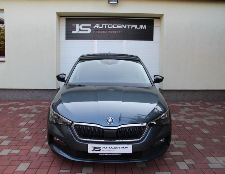 Škoda Scala 3