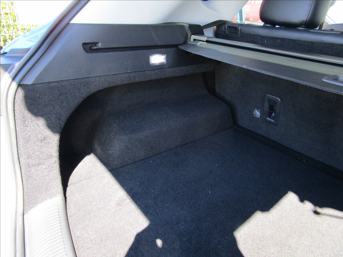 MG HS Hatchback 1,5 l 119 kw