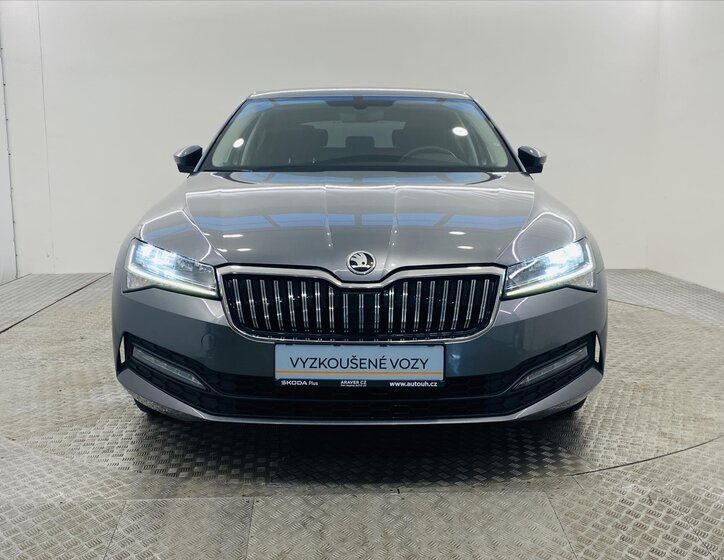 Škoda Superb Liftback 1,5 l 110 kw