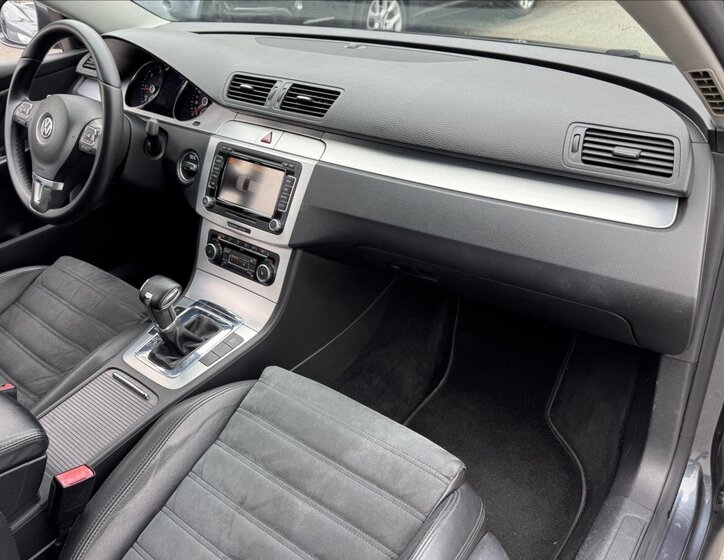 Volkswagen Passat Kombi 2,0 l 103 kw