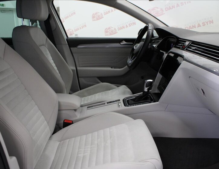 Volkswagen Passat 12