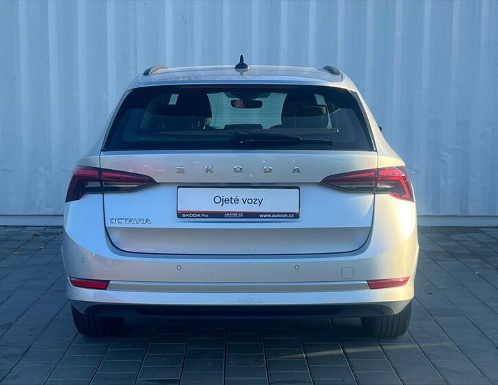Škoda Octavia Kombi 2,0 l 85 kw