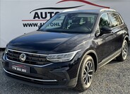 Volkswagen Tiguan 1