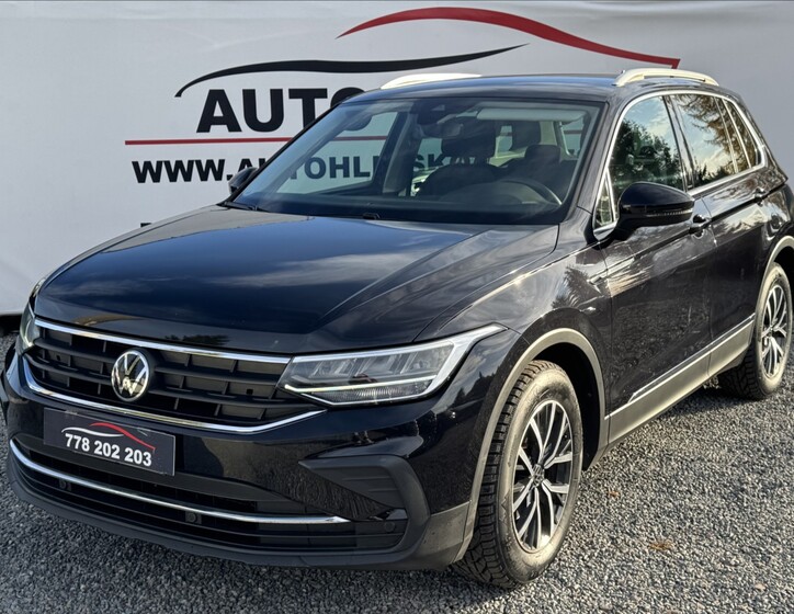Volkswagen Tiguan 1