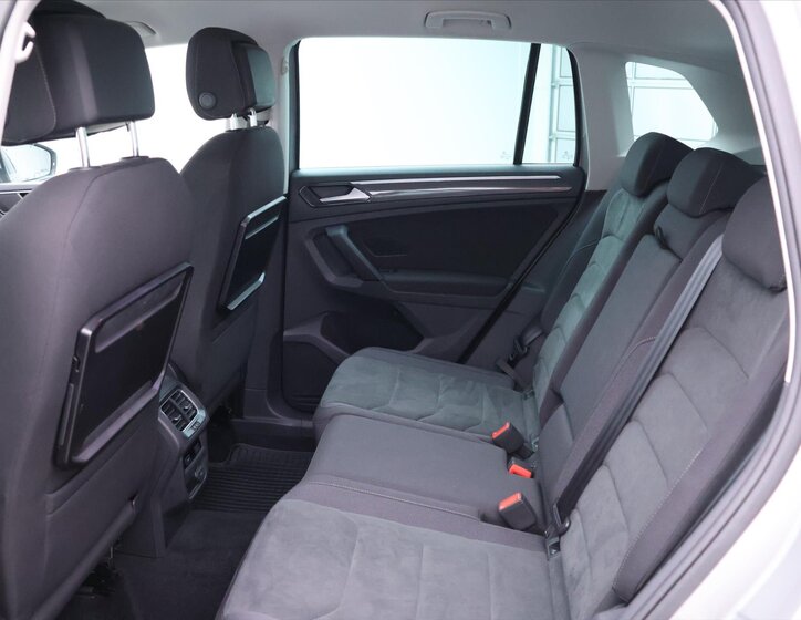 Volkswagen Tiguan 14