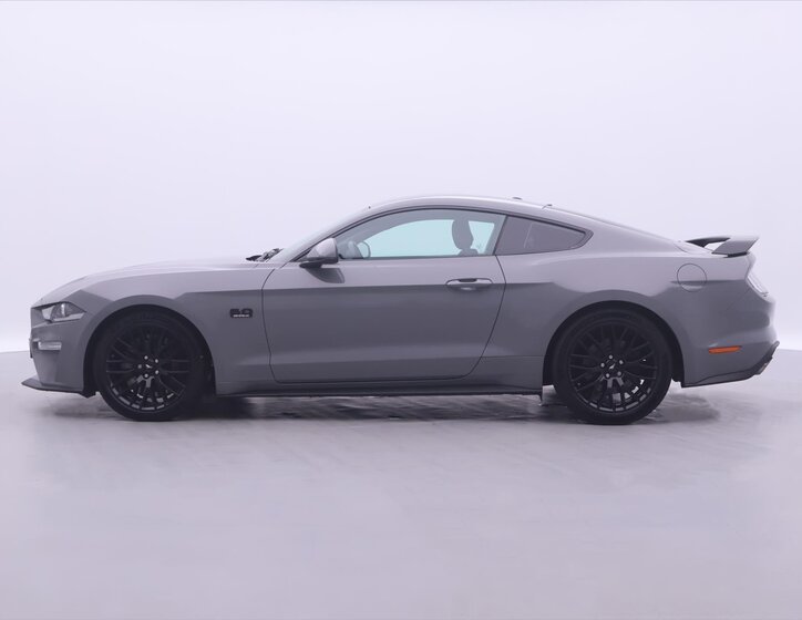 Ford Mustang 4