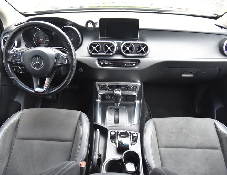 Mercedes-Benz Třídy X 28