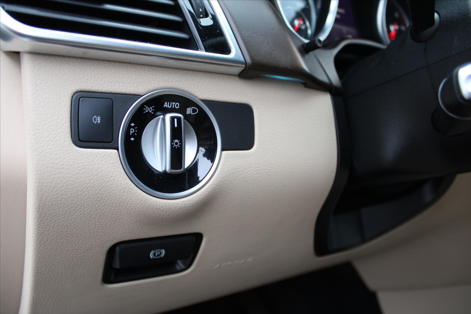 Mercedes-Benz GLE SUV 3,0 l 190 kw