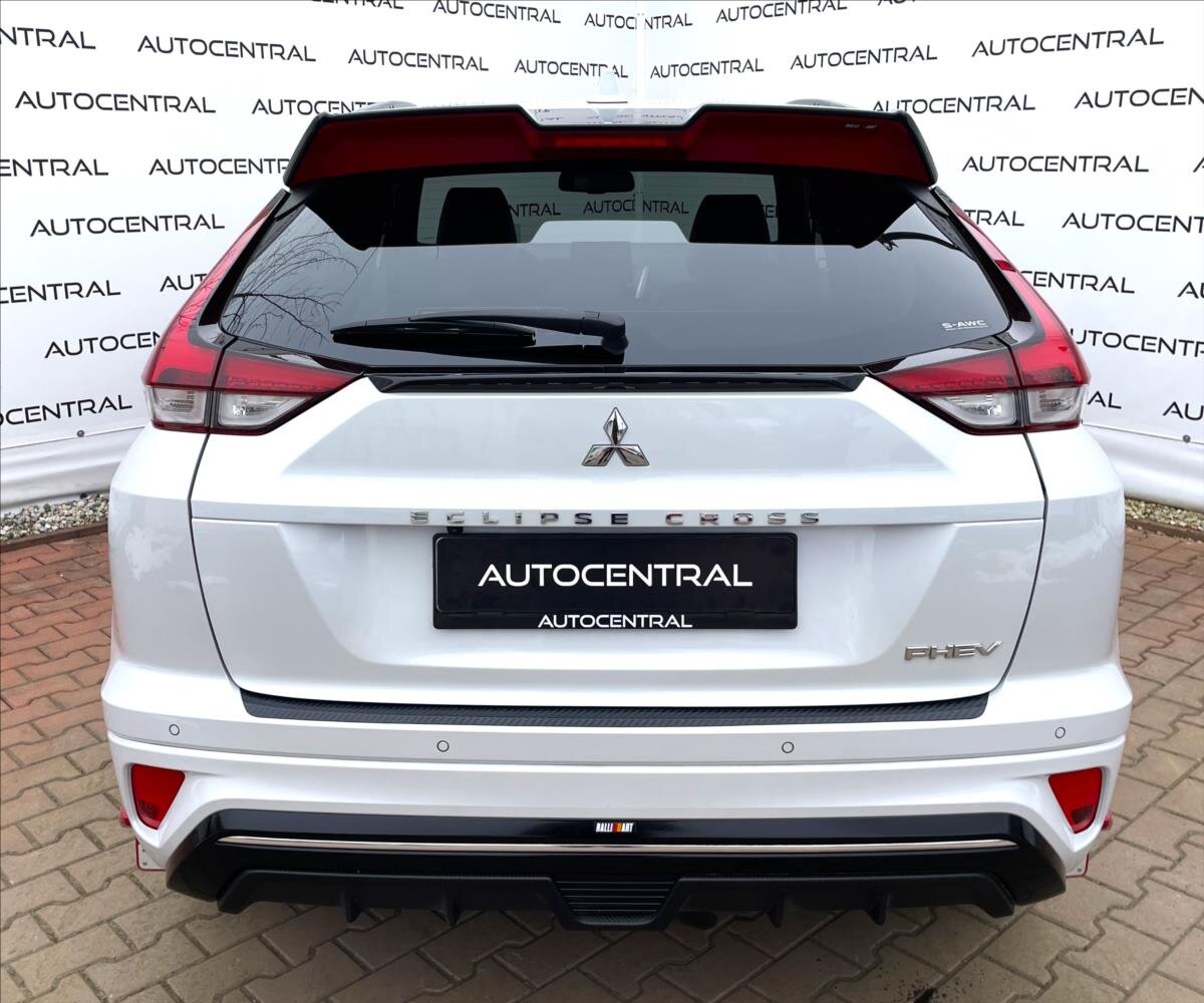 Mitsubishi Eclipse Cross SUV 2,4 l 130 kw