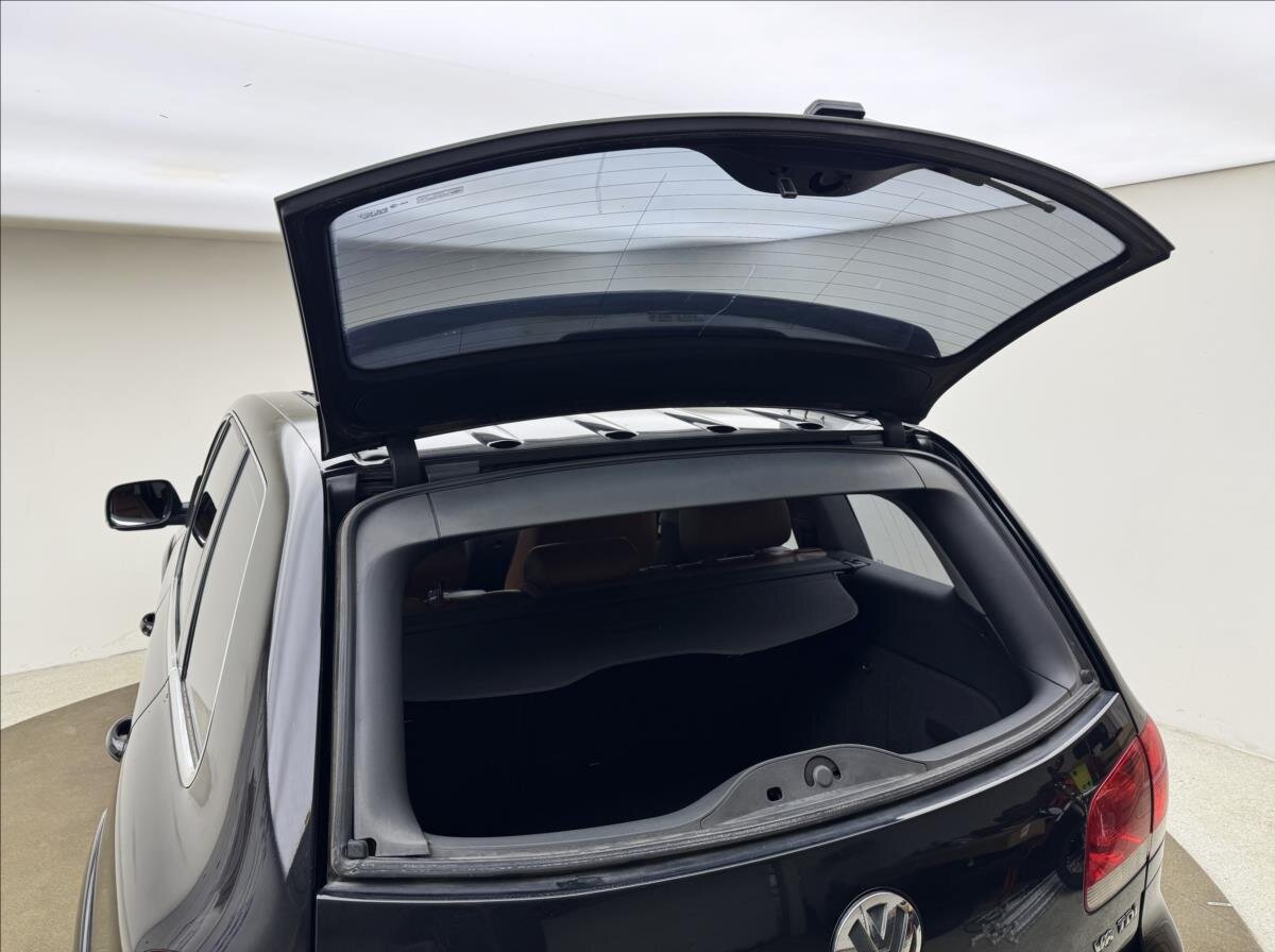 Volkswagen Touareg SUV / Terénní 3,0 l 165 kw