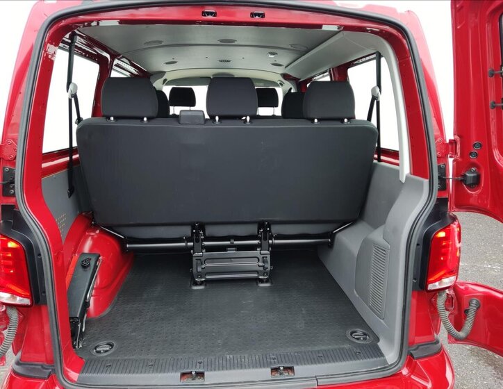 Volkswagen Transporter MPV 2,0 l 81 kw