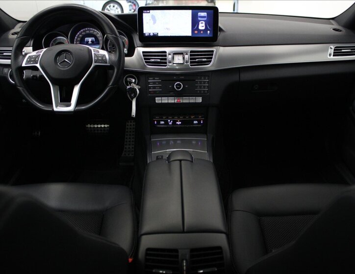 Mercedes-Benz Třídy E Kombi 3,0 l 190 kw